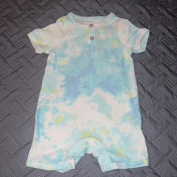 Baby bodysuit - Picture 1 of 2